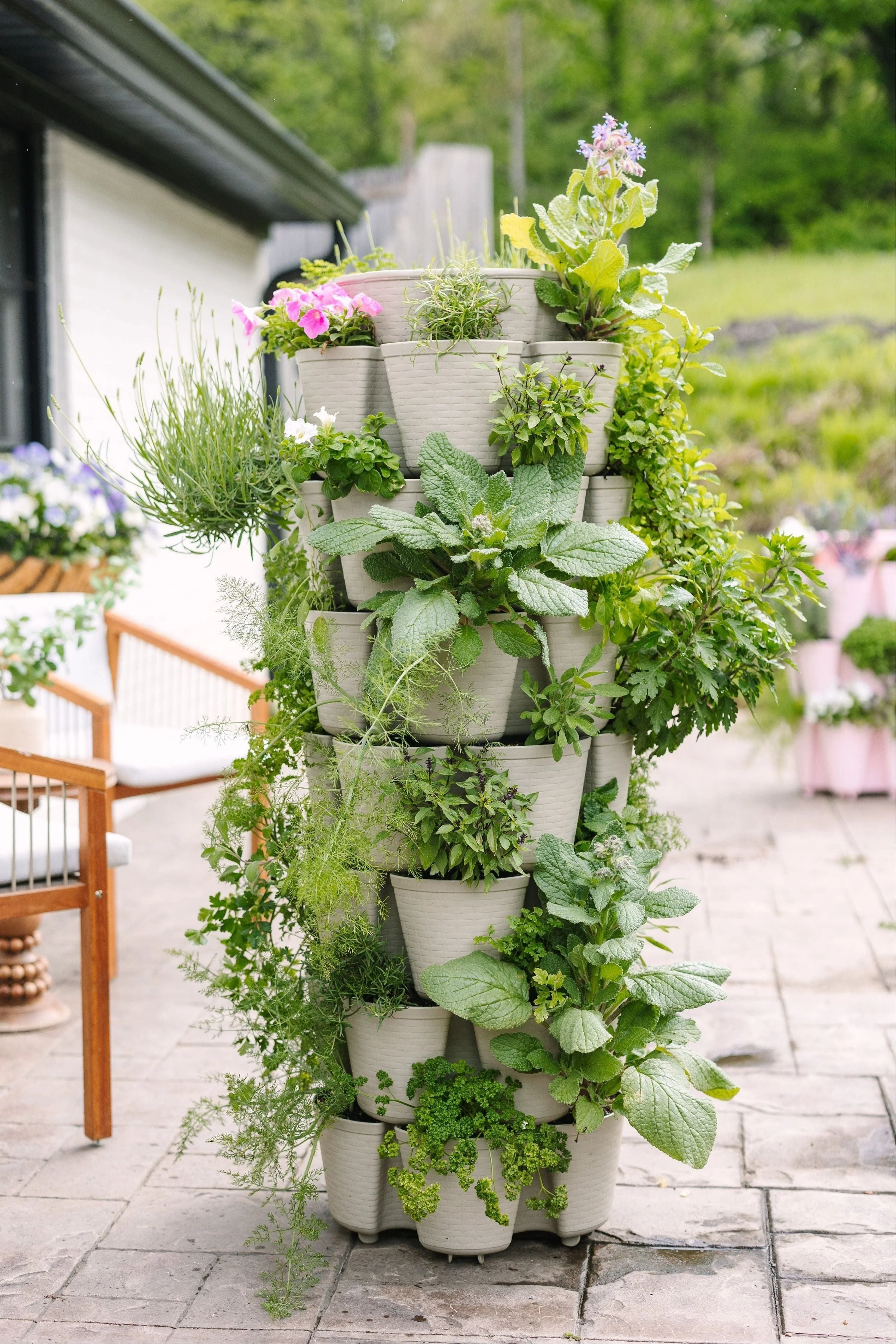 7 Tier GreenStalk Garden Leaf Vertical Planter - Basket Weave Texture - Image 6