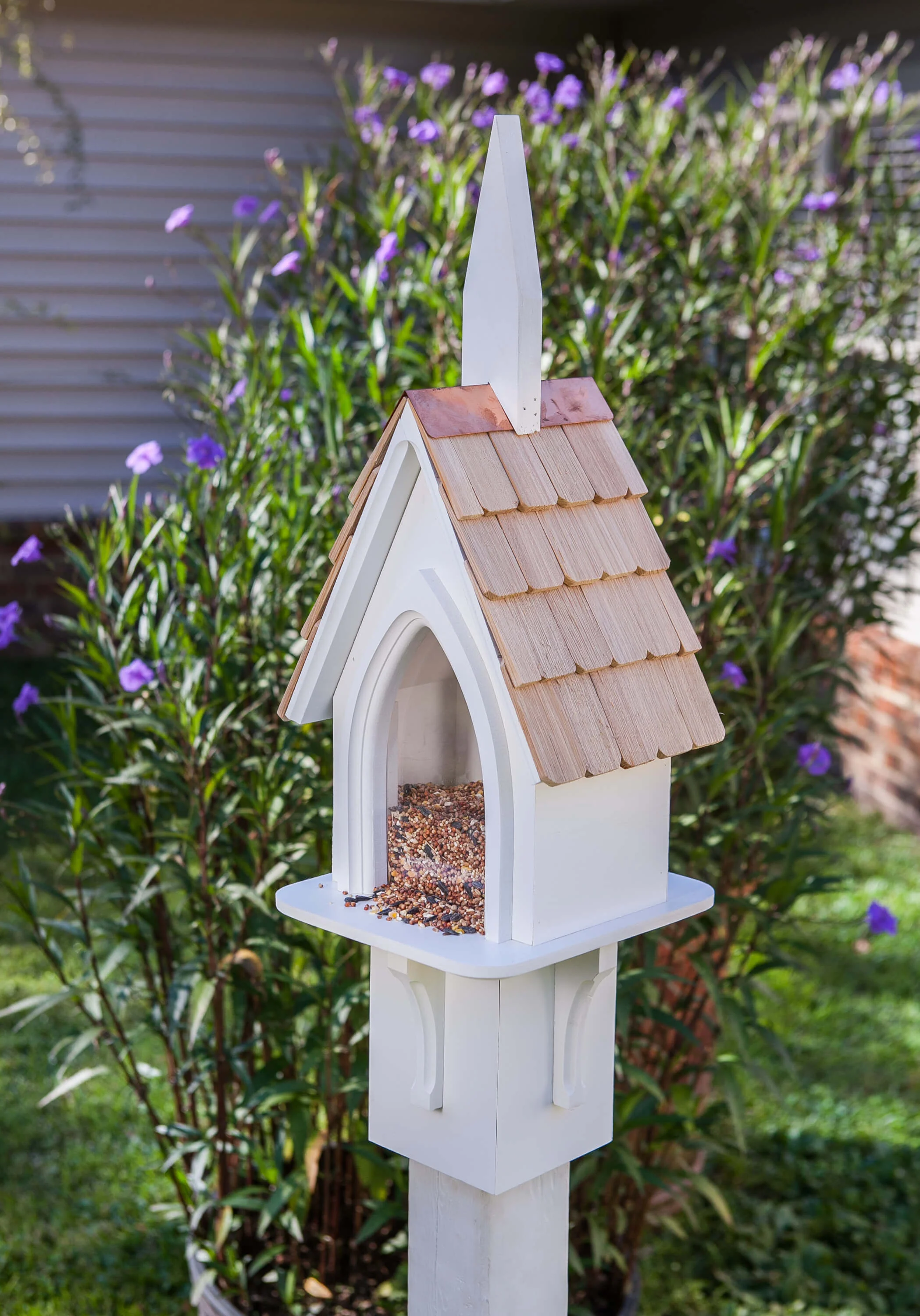 Parish Picnic Birdhouse (feeder)