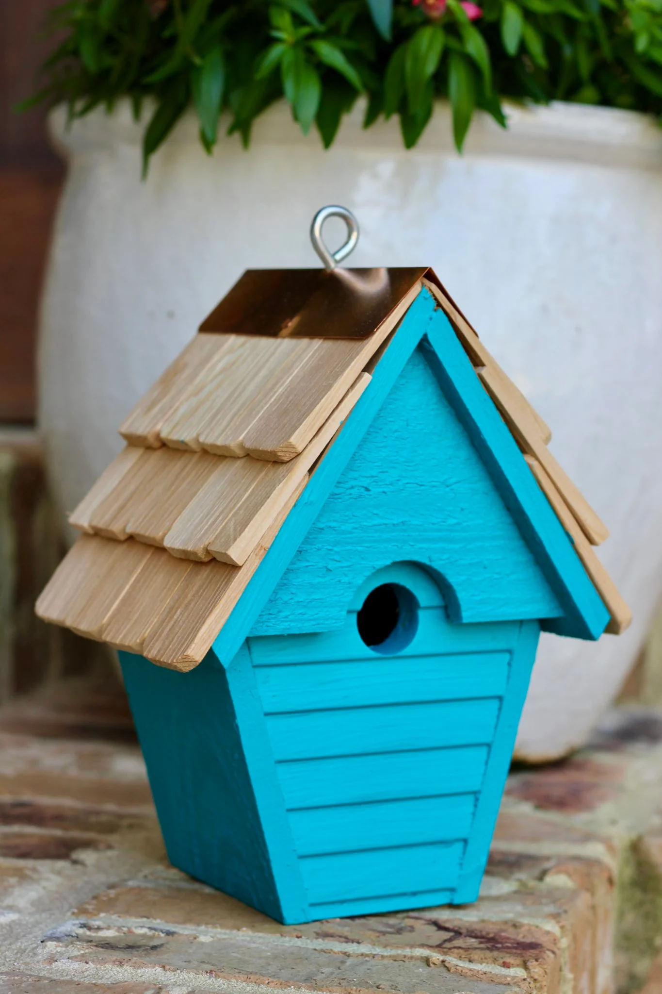 Wren-In-The-Wind Birdhouse - Image 3